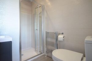 caversham_road_bathroom2